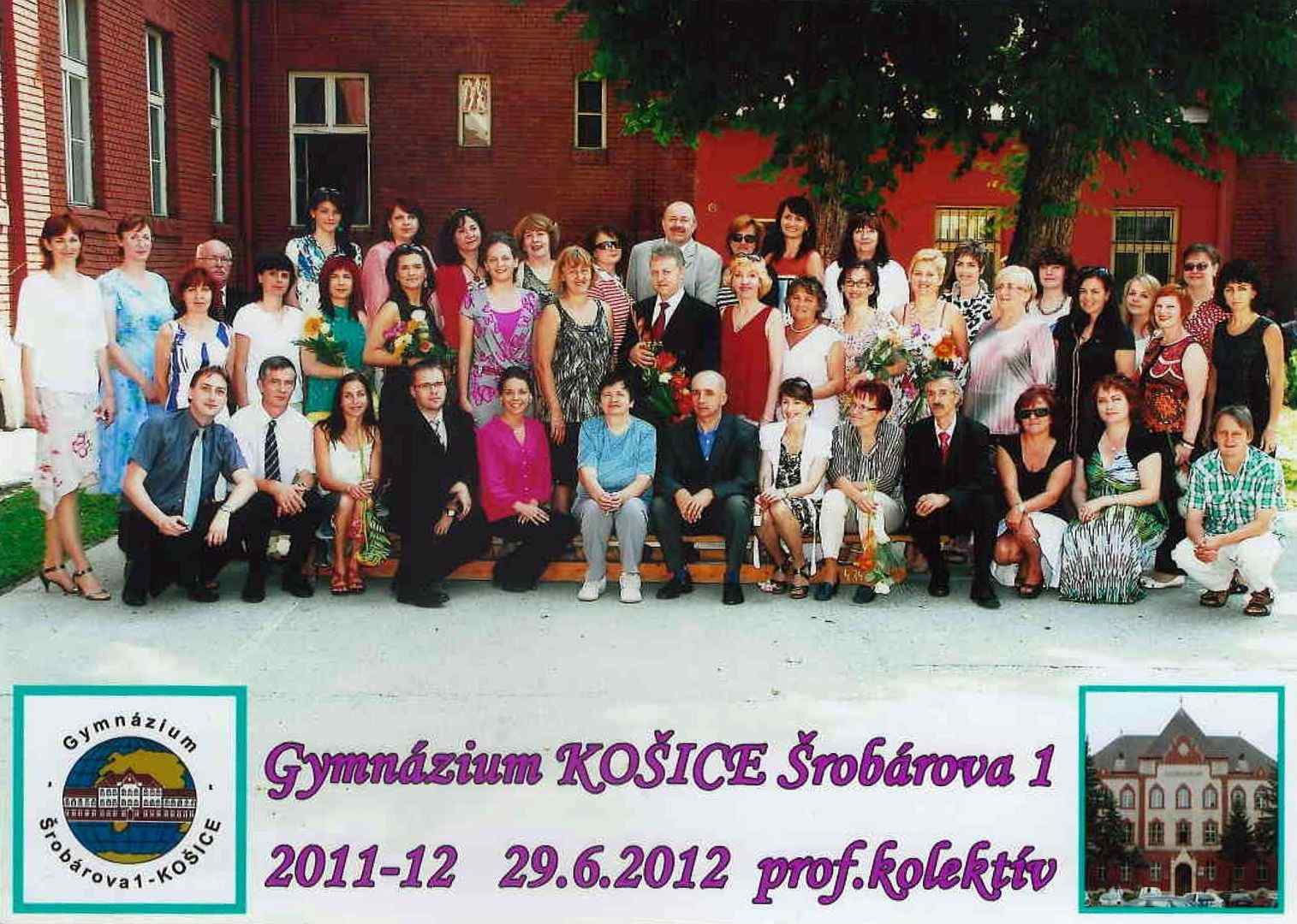 Fotografia pedagogického zboru 2011-2012