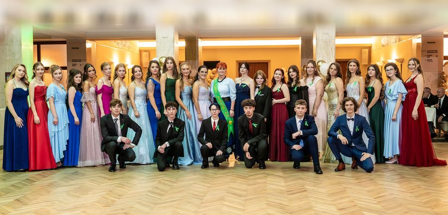 Kolektív 4.B — stužková