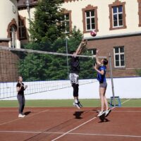 Školský volejbalový turnaj na Šrobárke (22/27)