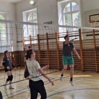 Volejbalový turnaj (mix + exhibičný zápas) (7/16)